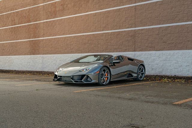 Used 2024 Lamborghini Huracan EVO image 31
