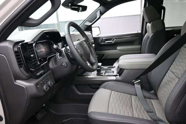 New 2026 Chevrolet Silverado 1500 ZR2 AWD/4WD image 8