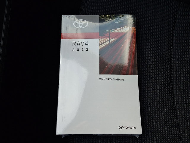 Used 2023 Toyota RAV4 LE AWD/4WD image 26