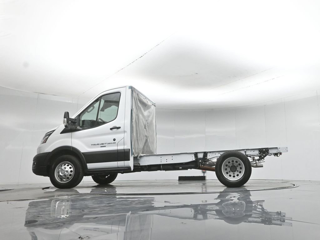 New 2025 Ford Transit 350 DRW w/ Interior Upgrade Package RWD image 46