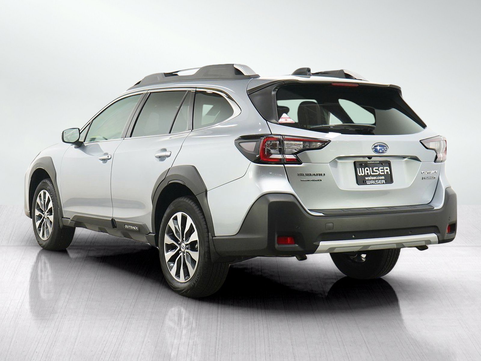 Used 2024 Subaru Outback Touring XT w/ Popular Package #2 AWD/4WD image 3