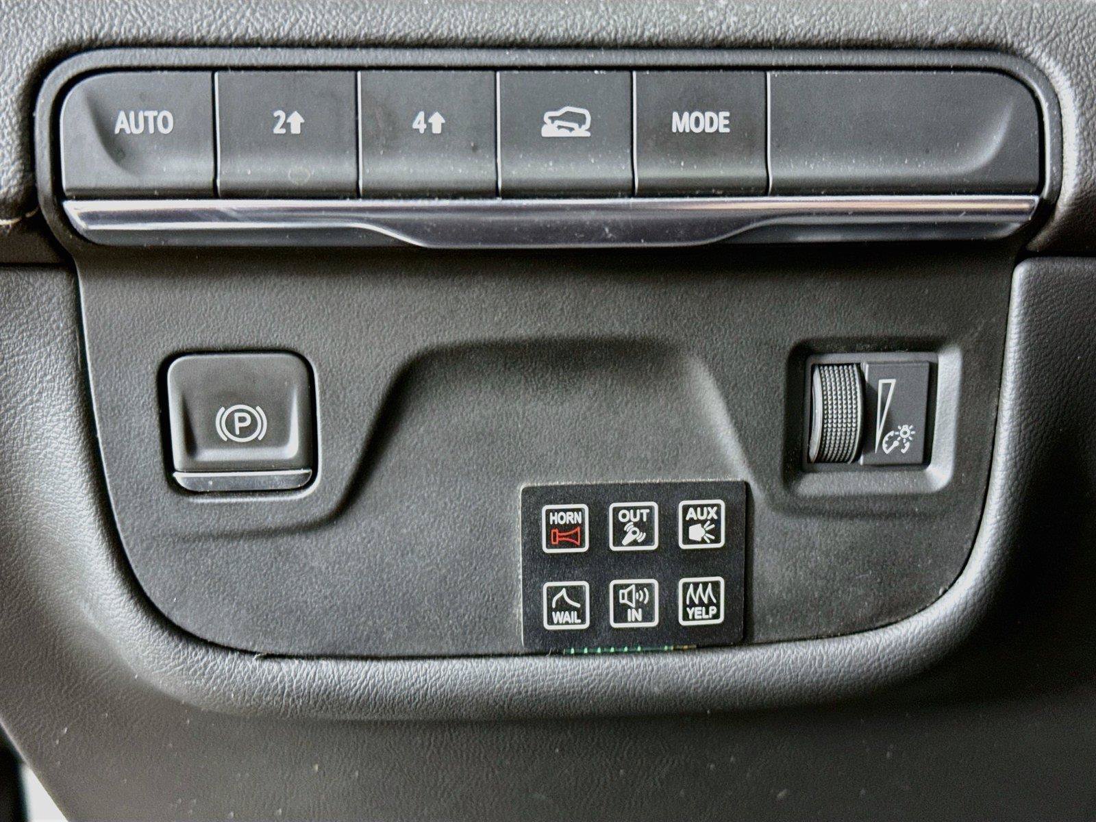 Used 2022 Cadillac Escalade ESV Luxury AWD/4WD image 8