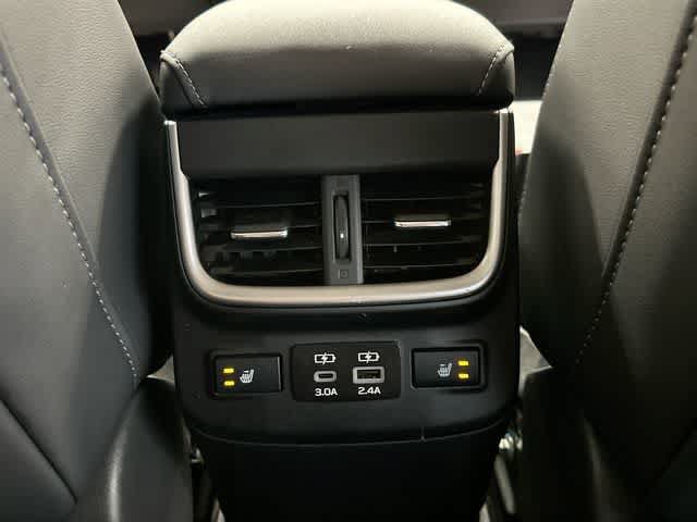 Used 2024 Subaru Legacy Limited AWD/4WD image 21