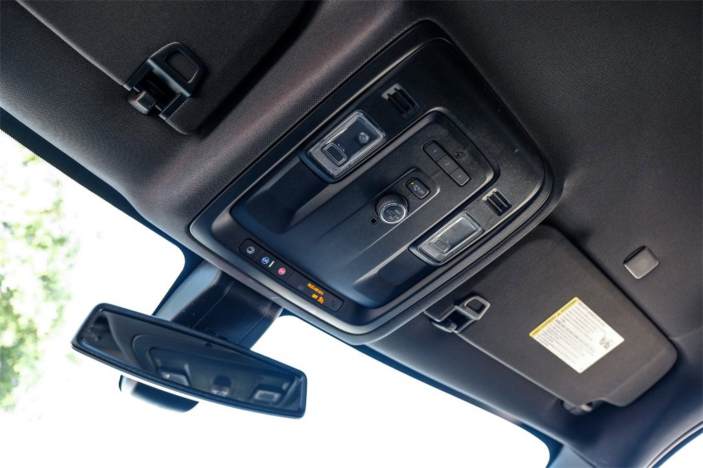 Used 2021 GMC Yukon XL SLT image 28