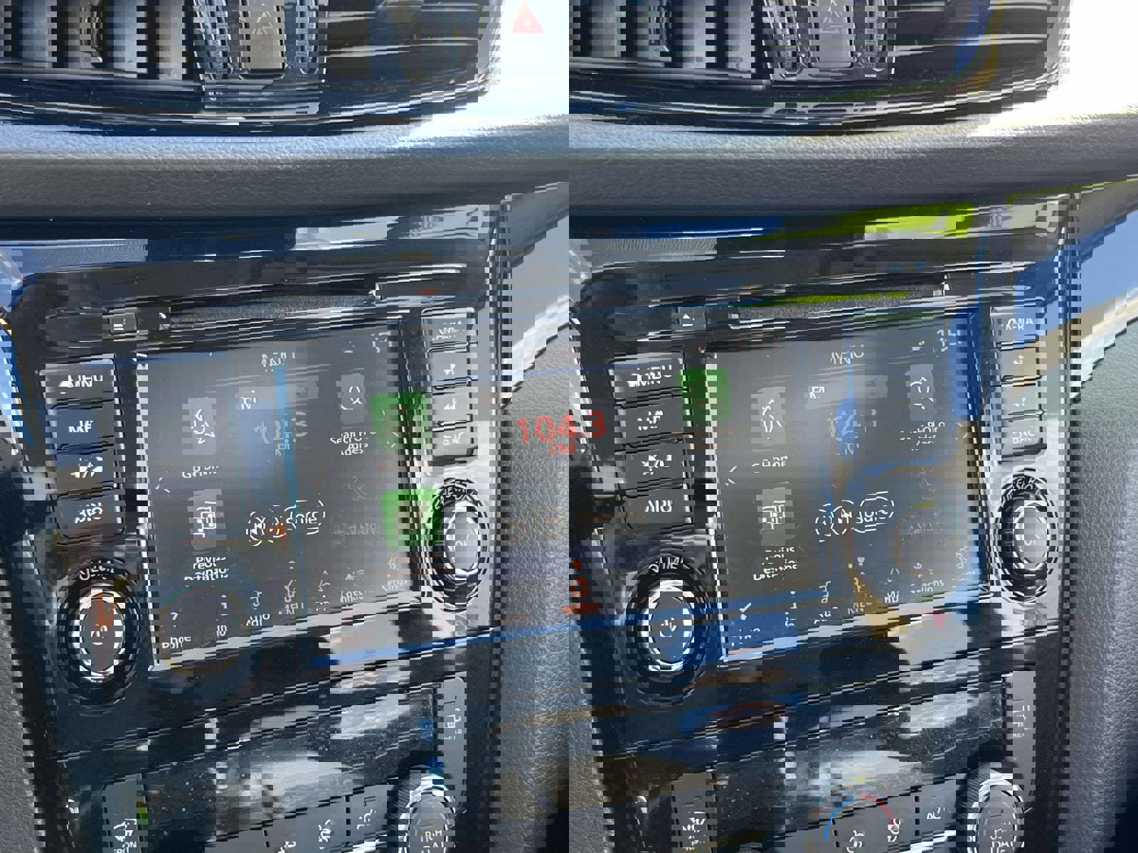 Used 2022 Nissan Rogue Sport SL w/ Premium Package image 16