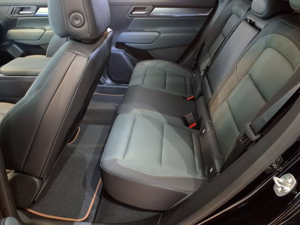 New 2026 GMC Terrain AT4 w/ Convenience Package III AWD/4WD image 5