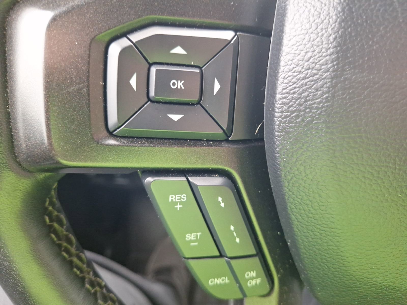 Used 2020 Ford Expedition Limited w/ Texas Edition Package AWD/4WD image 21