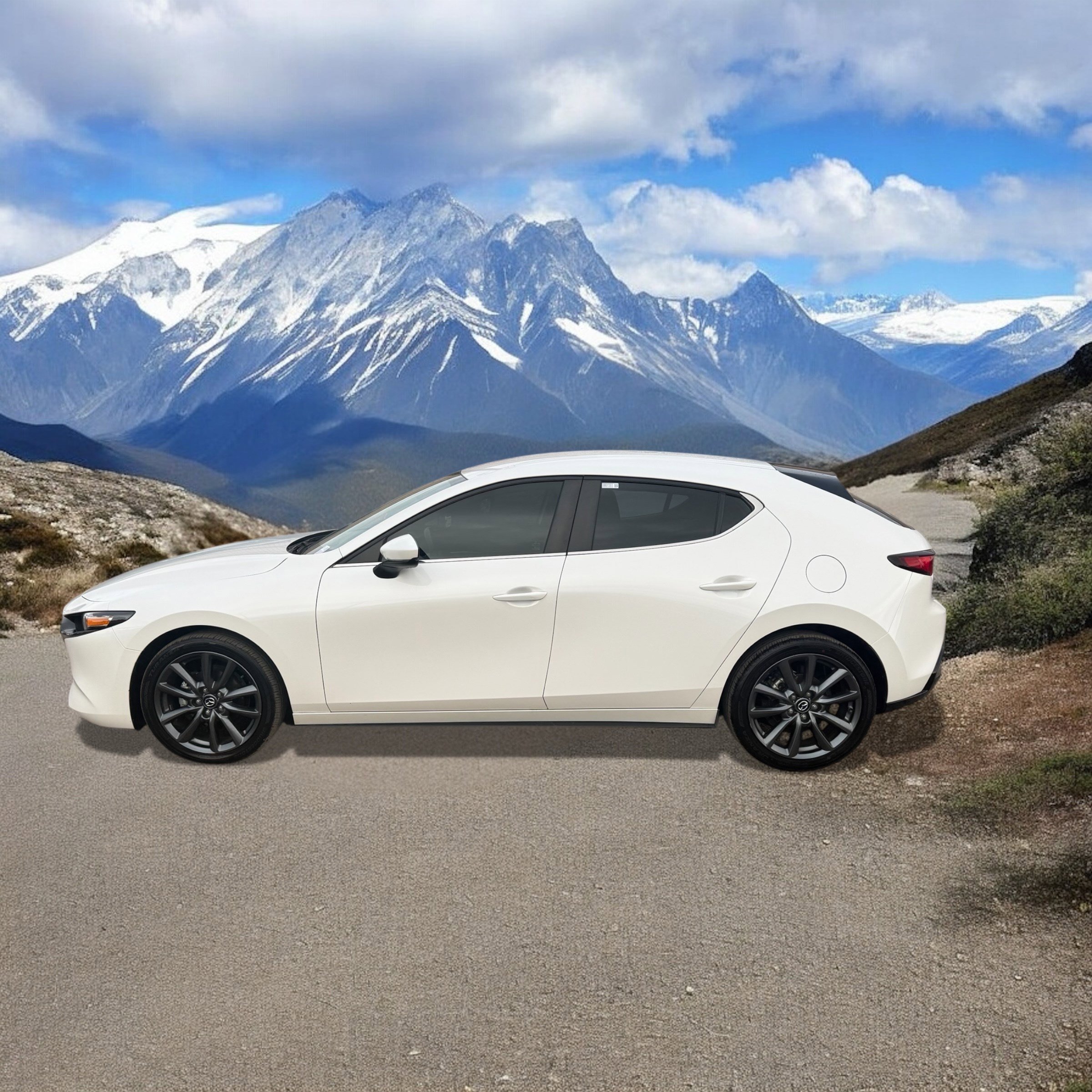 Used 2023 MAZDA MAZDA3 s image 2