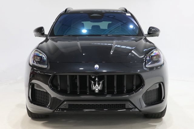 Used 2023 Maserati Grecale Modena AWD/4WD image 2