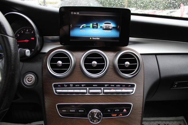 Used 2019 Mercedes-Benz C 300 4MATIC Sedan image 19