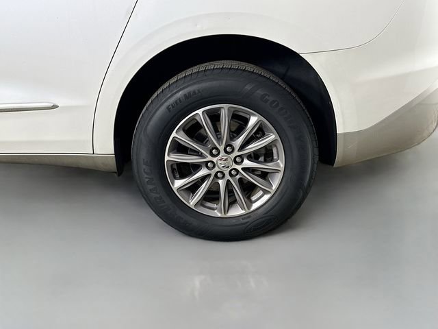 Used 2024 Buick Enclave Essence image 33