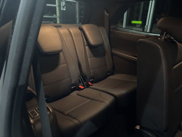Used 2025 Mercedes-Benz GLS 450 4MATIC image 35