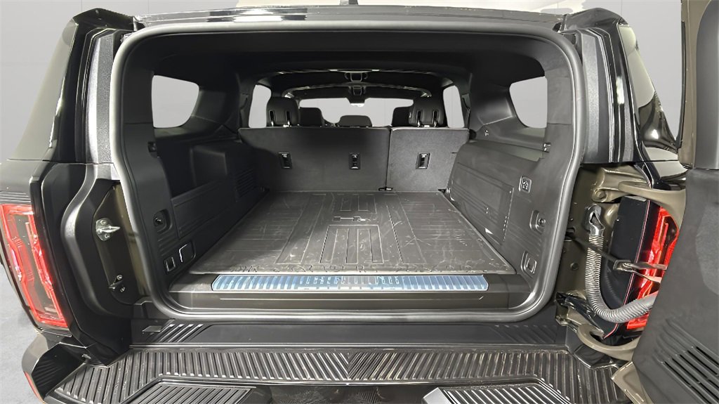 Certified 2025 GMC Hummer EV 2X w/ LPO, Cargo Utility Package image 30