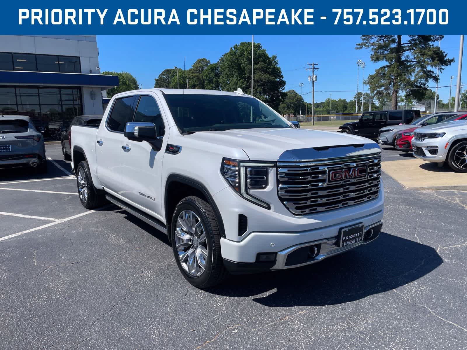 Used 2023 GMC Sierra 1500 Denali w/ Denali Reserve Package AWD/4WD image 2