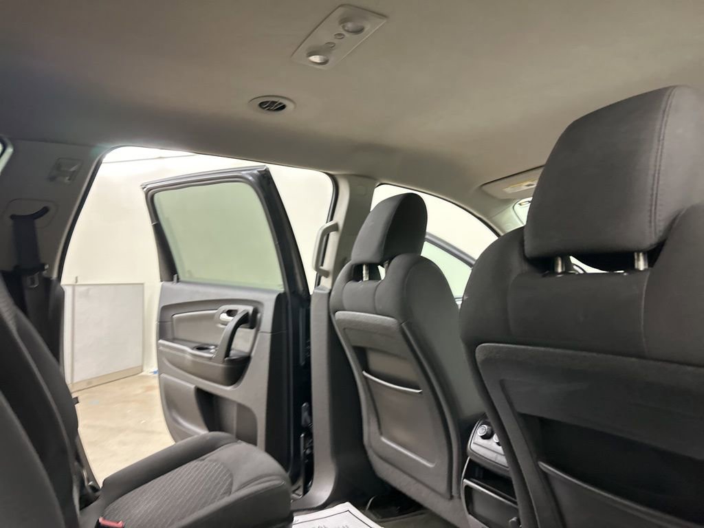 Used 2012 Chevrolet Traverse LT w/ All-Star Edition image 21