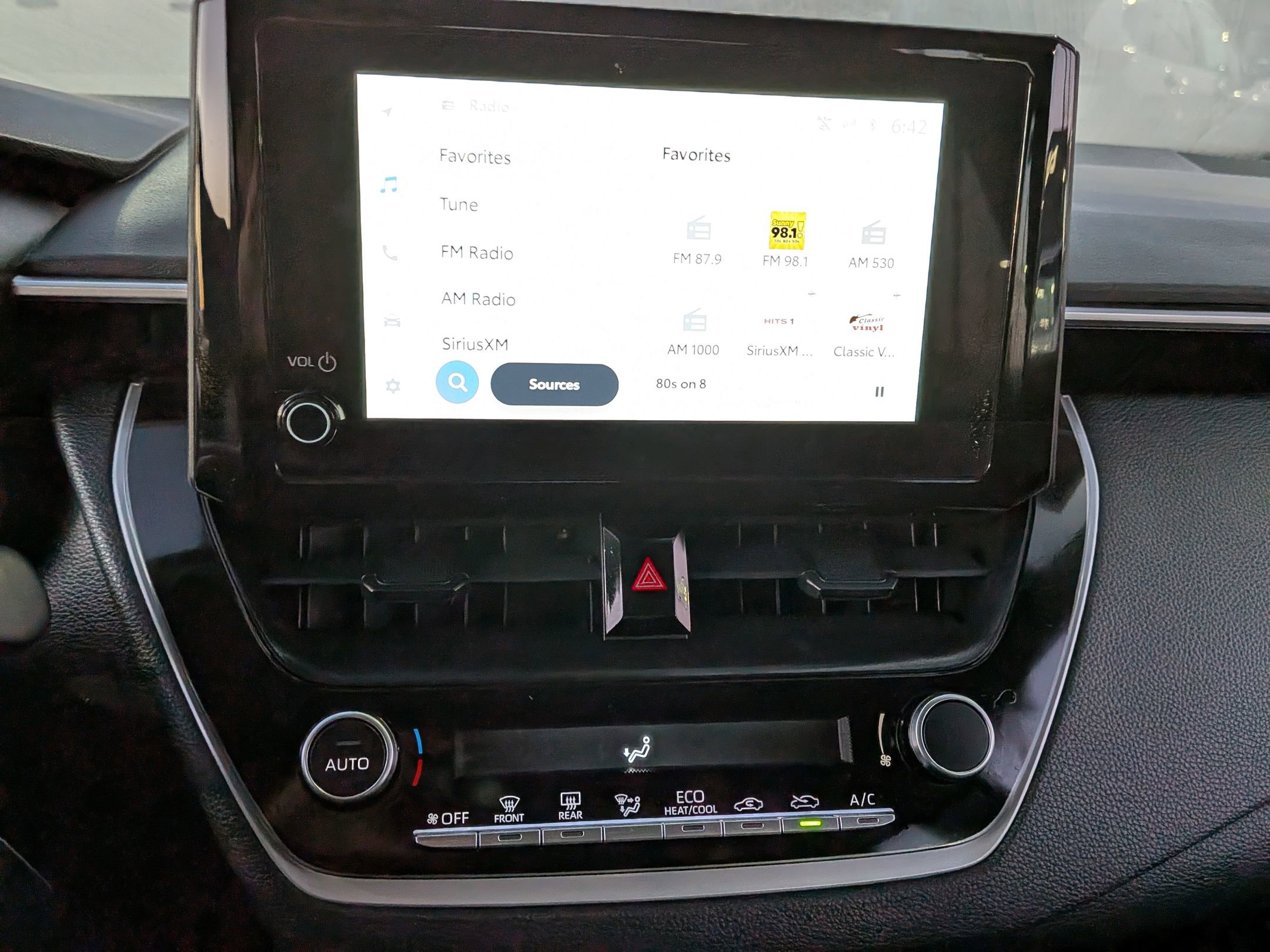 Used 2024 Toyota Corolla LE image 19