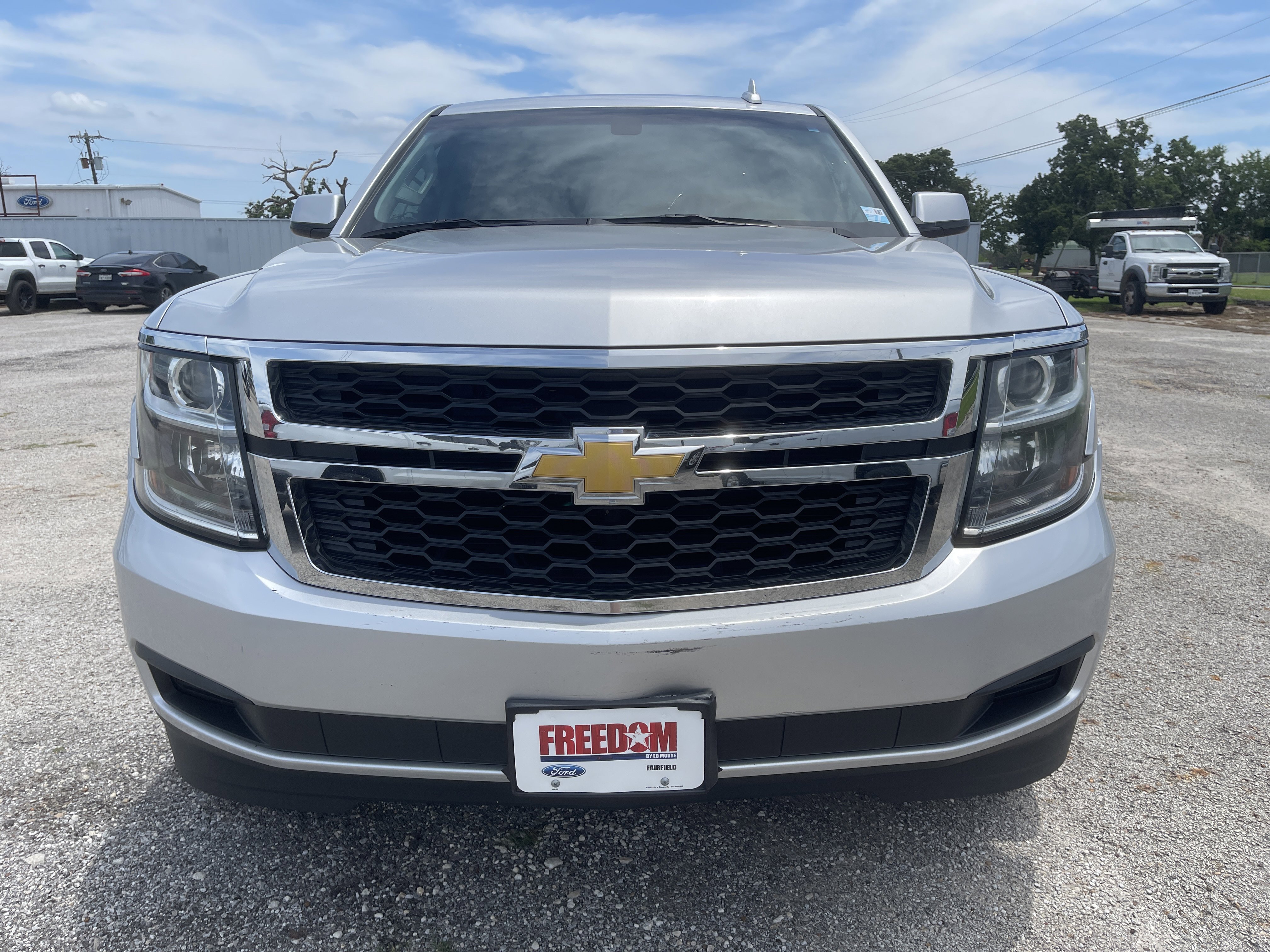 Used 2019 Chevrolet Suburban LS w/ All-Season Package RWD image 9