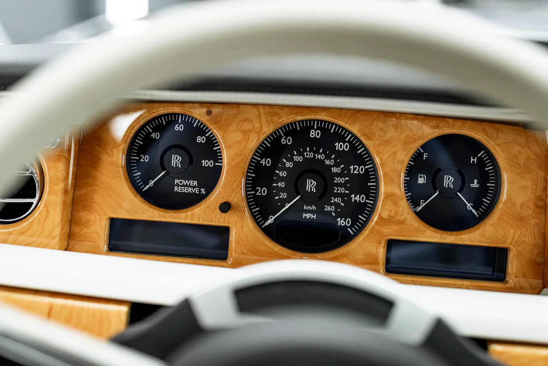 Used 2009 Rolls-Royce Phantom Sedan image 24