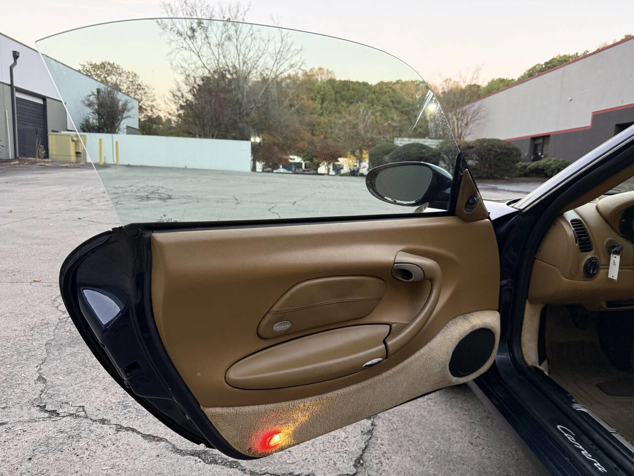 Used 2000 Porsche 911 Carrera image 30