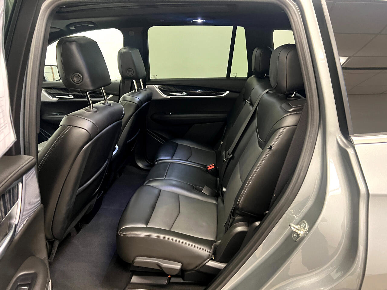 Used 2024 Cadillac XT6 Premium Luxury image 29