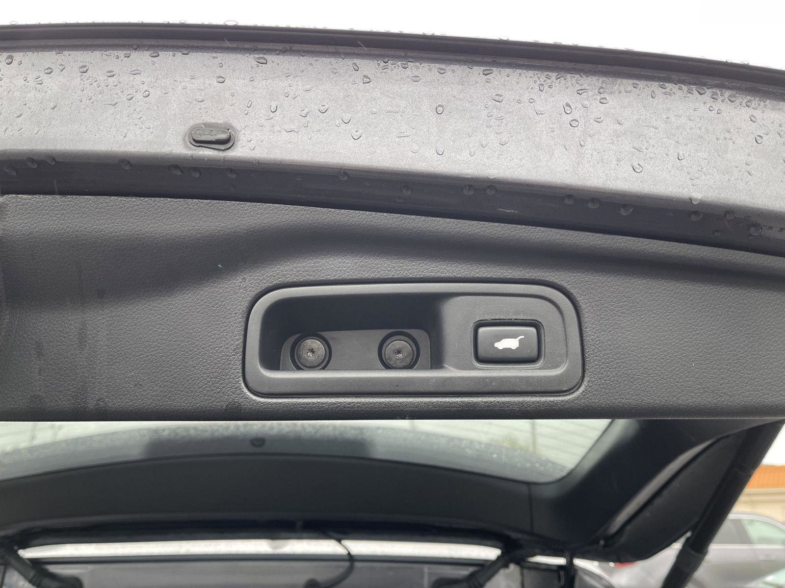Used 2018 Honda Pilot Elite image 21