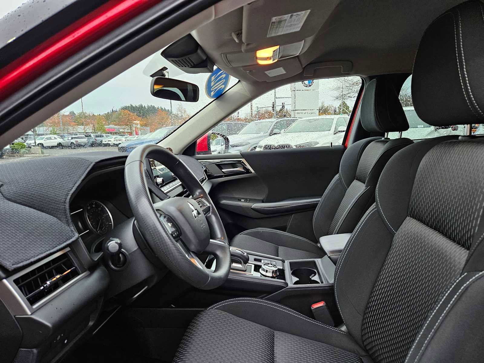 Used 2022 Mitsubishi Outlander ES image 23