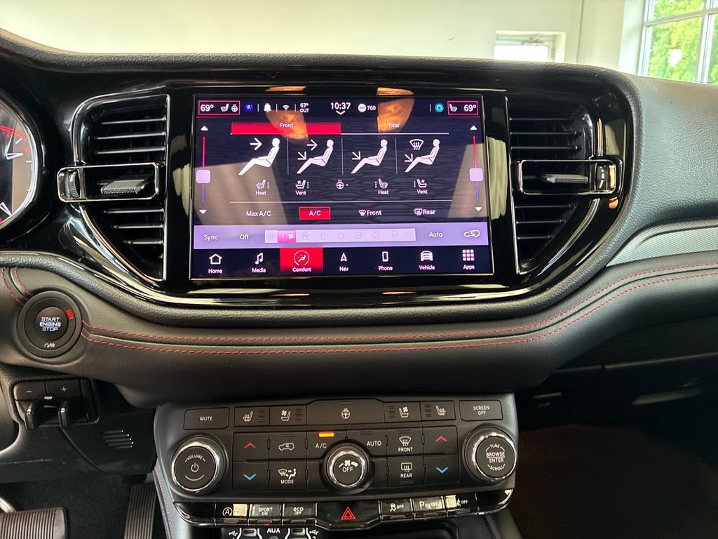 Used 2025 Dodge Durango GT AWD/4WD image 18