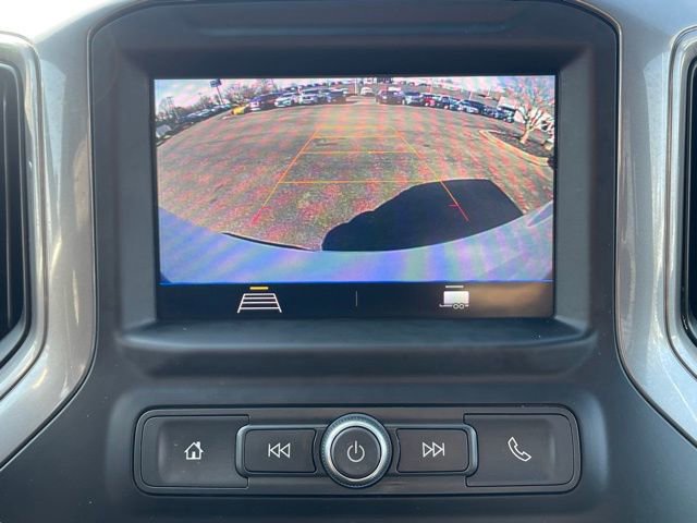 Used 2020 Chevrolet Silverado 1500 Custom w/ Custom Value Package image 11