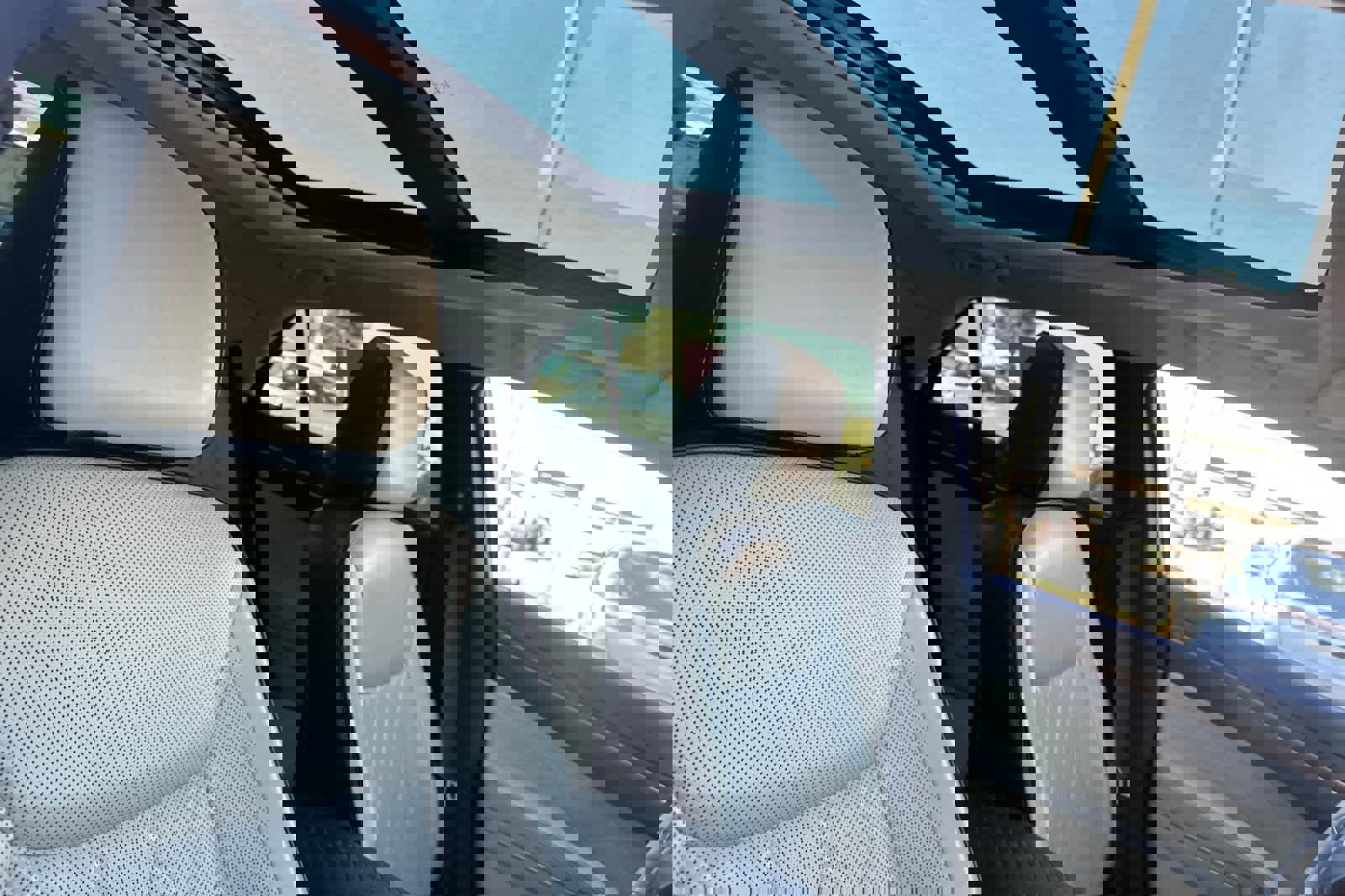 Used 2016 Chrysler 300 C Platinum w/ Safetytec Plus Group image 17