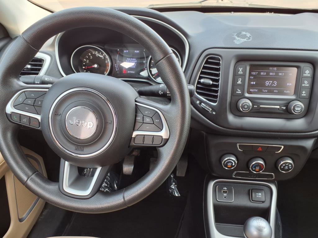 Used 2018 Jeep Compass Sport image 17