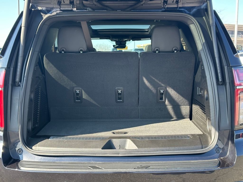 Used 2024 Chevrolet Tahoe Premier w/ Premium Package image 16