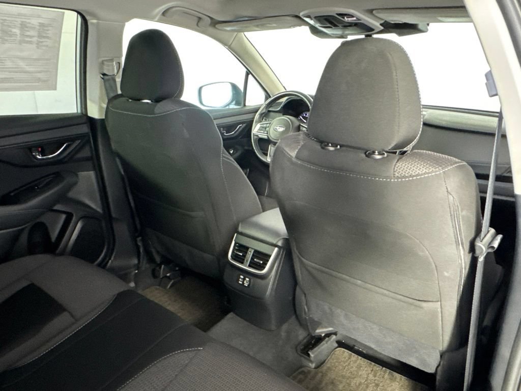 Used 2025 Subaru Outback Premium AWD/4WD image 42