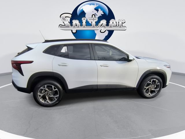 Used 2024 Chevrolet Trax LT w/ LT Convenience Package image 10