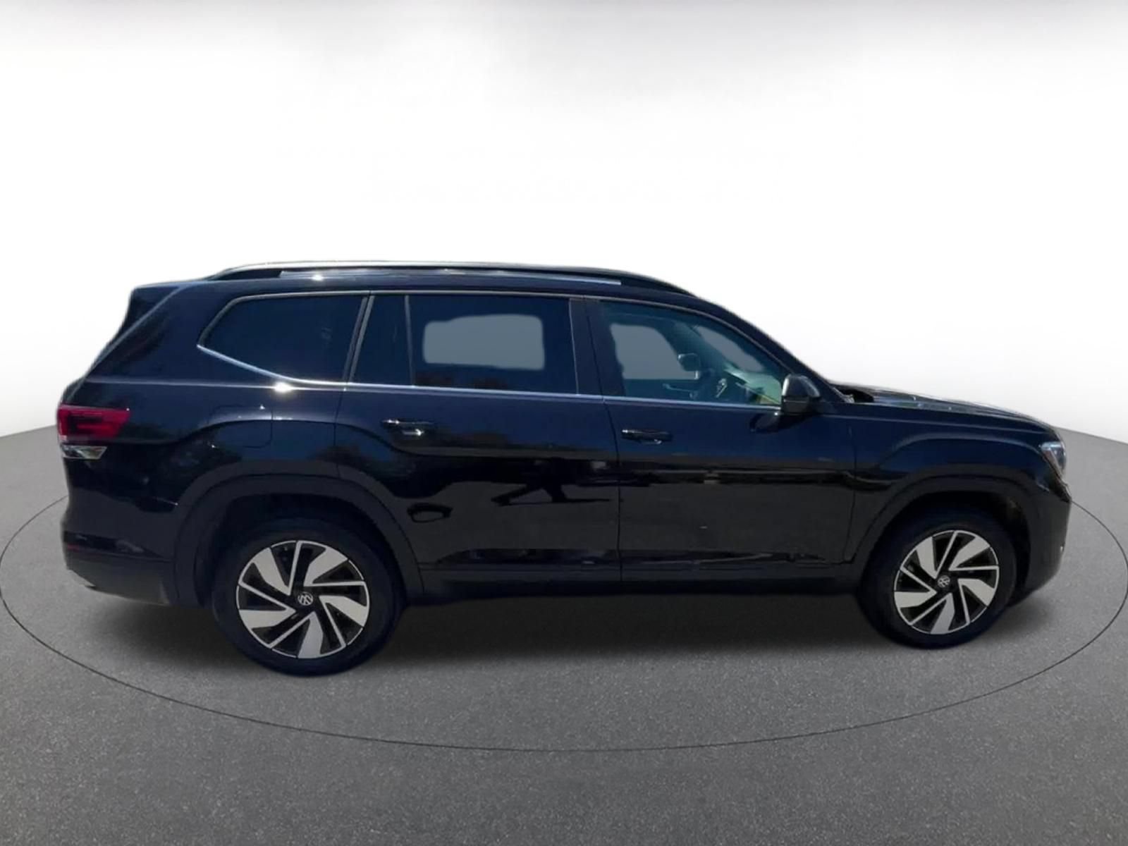 Used 2026 Volkswagen Atlas SE AWD/4WD image 15