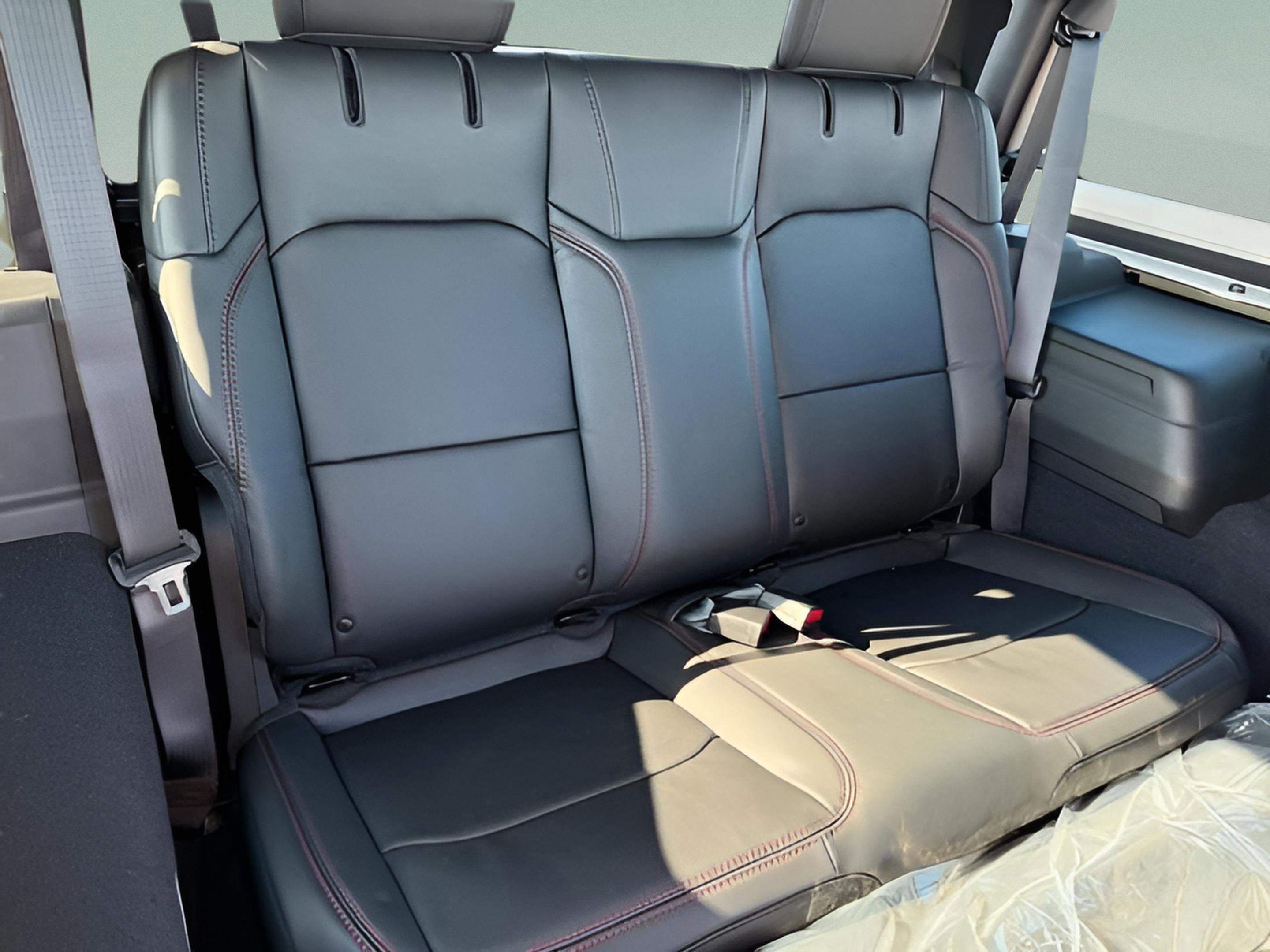 New 2025 Jeep Wrangler Rubicon image 10