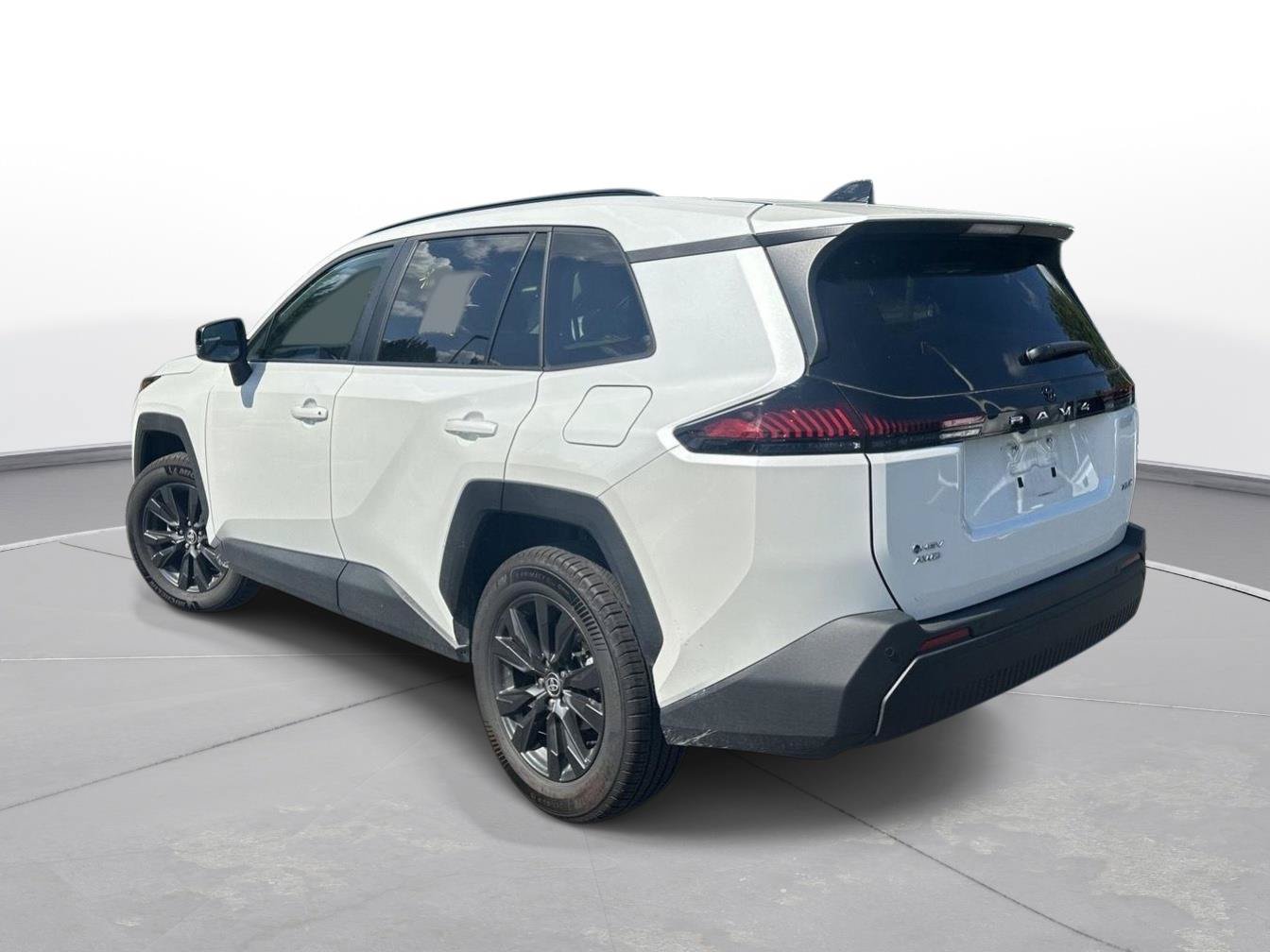 Used 2026 Toyota RAV4 XLE Premium AWD/4WD image 8