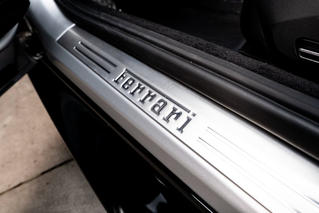 Used 2022 Ferrari Roma RWD image 35
