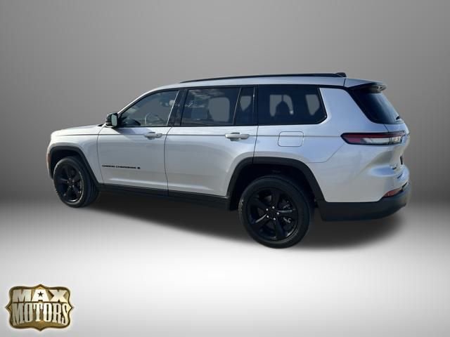 Used 2024 Jeep Grand Cherokee L Altitude image 4