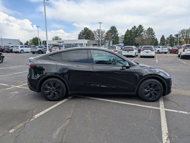 Used 2025 Tesla Model Y Long Range AWD/4WD image 4