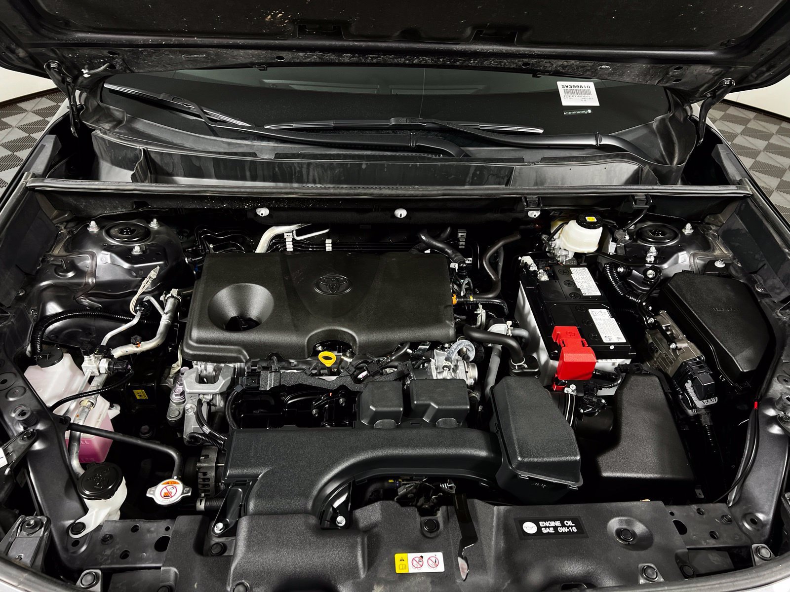 Certified 2025 Toyota RAV4 XLE FWD image 9