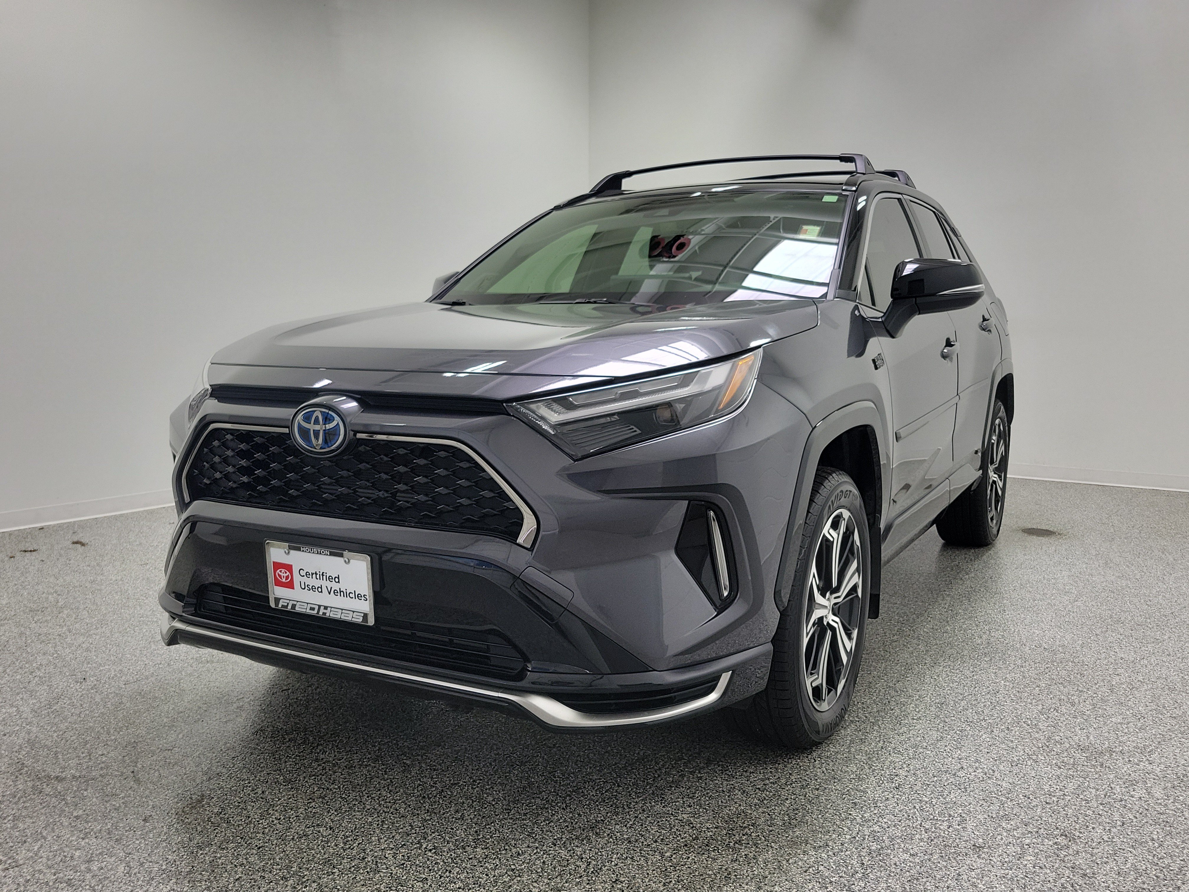 Used 2023 Toyota RAV4 XSE w/ Weather Package AWD/4WD image 2