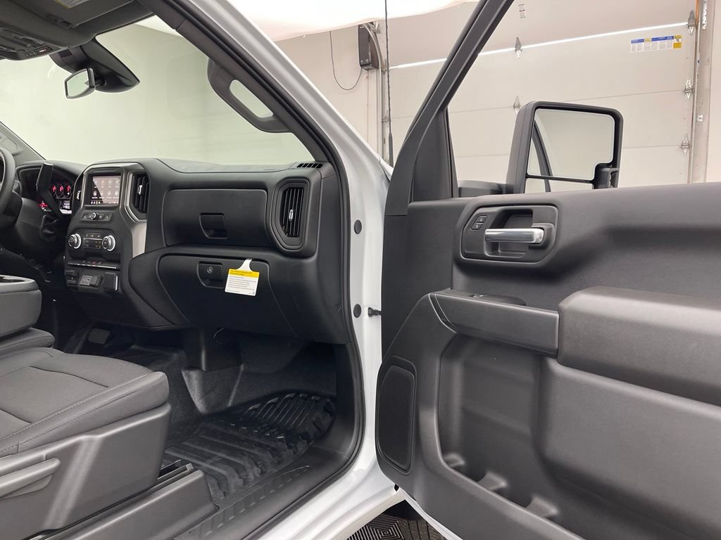 New 2026 GMC Sierra 3500 Pro AWD/4WD image 29