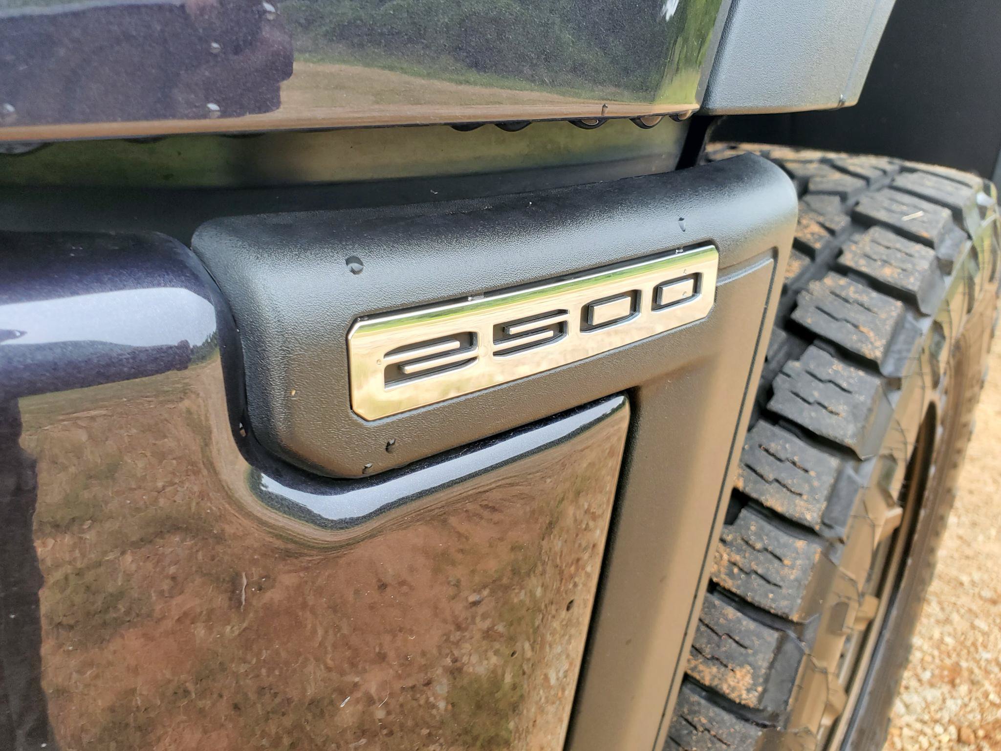 Used 2025 GMC Sierra 2500 Denali Ultimate AWD/4WD image 3