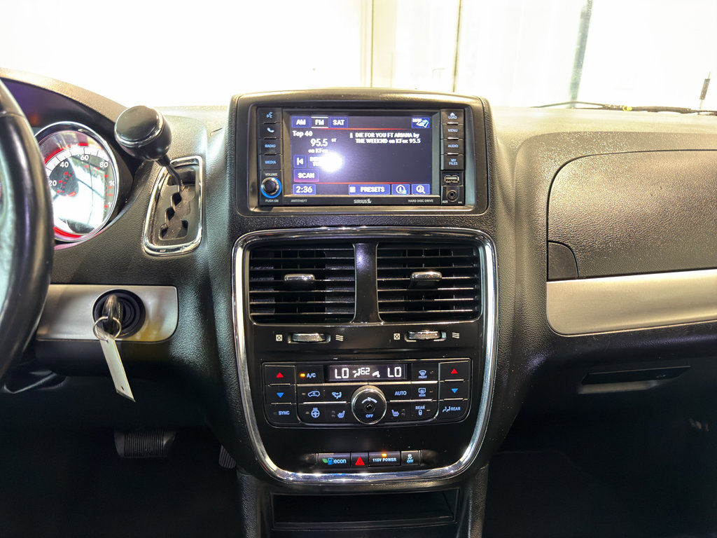 Used 2020 Dodge Grand Caravan GT FWD image 16
