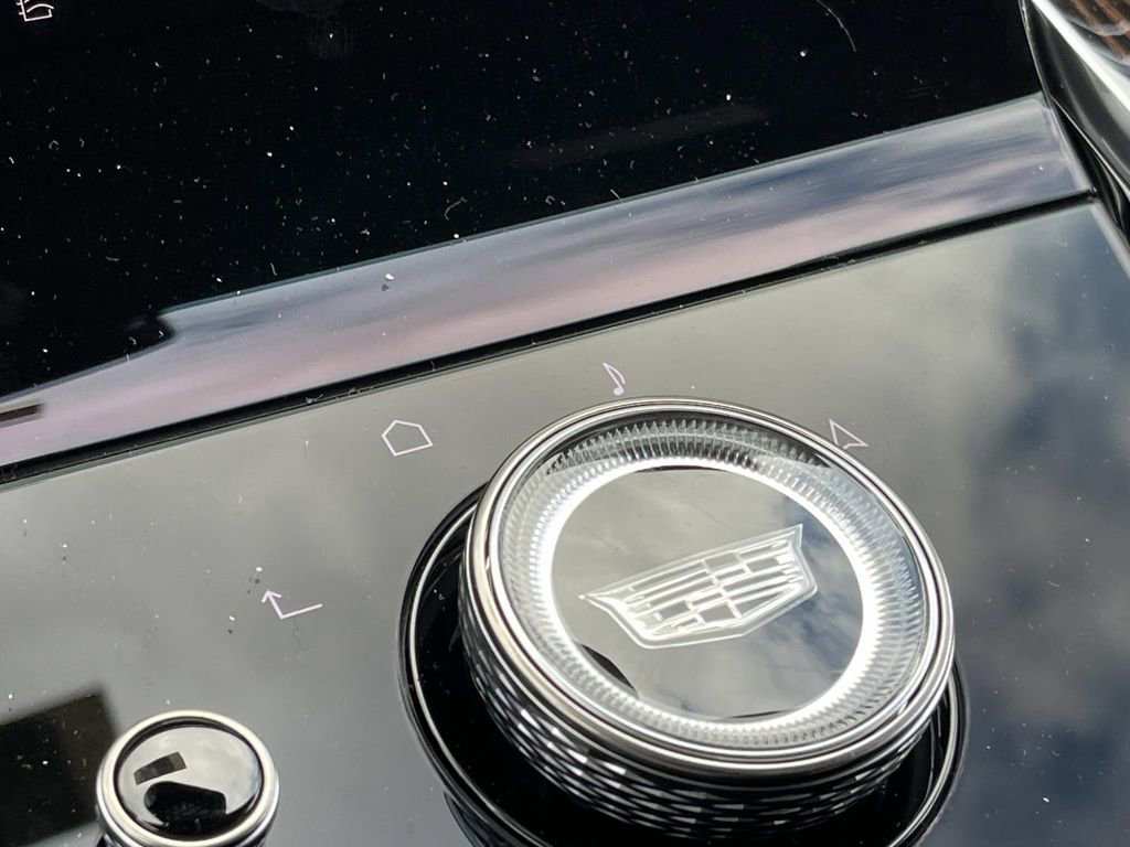 New 2026 Cadillac Escalade Luxury w/ Touring Package image 36