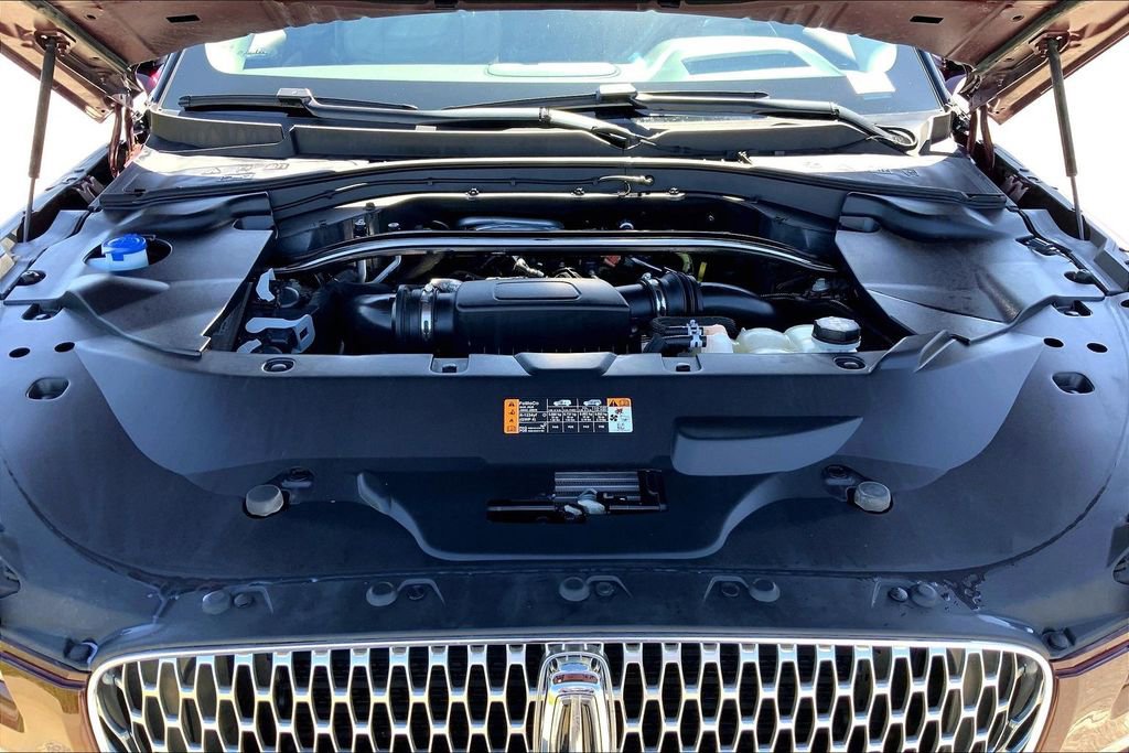 Used 2020 Lincoln Aviator Reserve w/ Equipment Group 202A AWD/4WD image 9