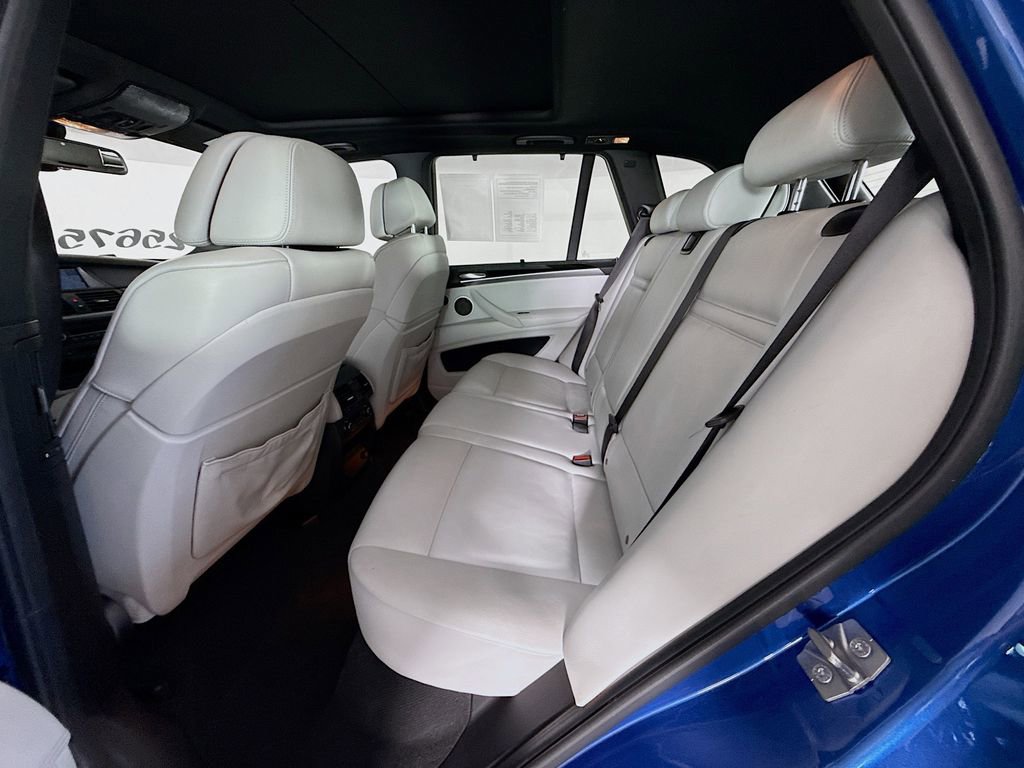 Used 2013 BMW X5 M image 25