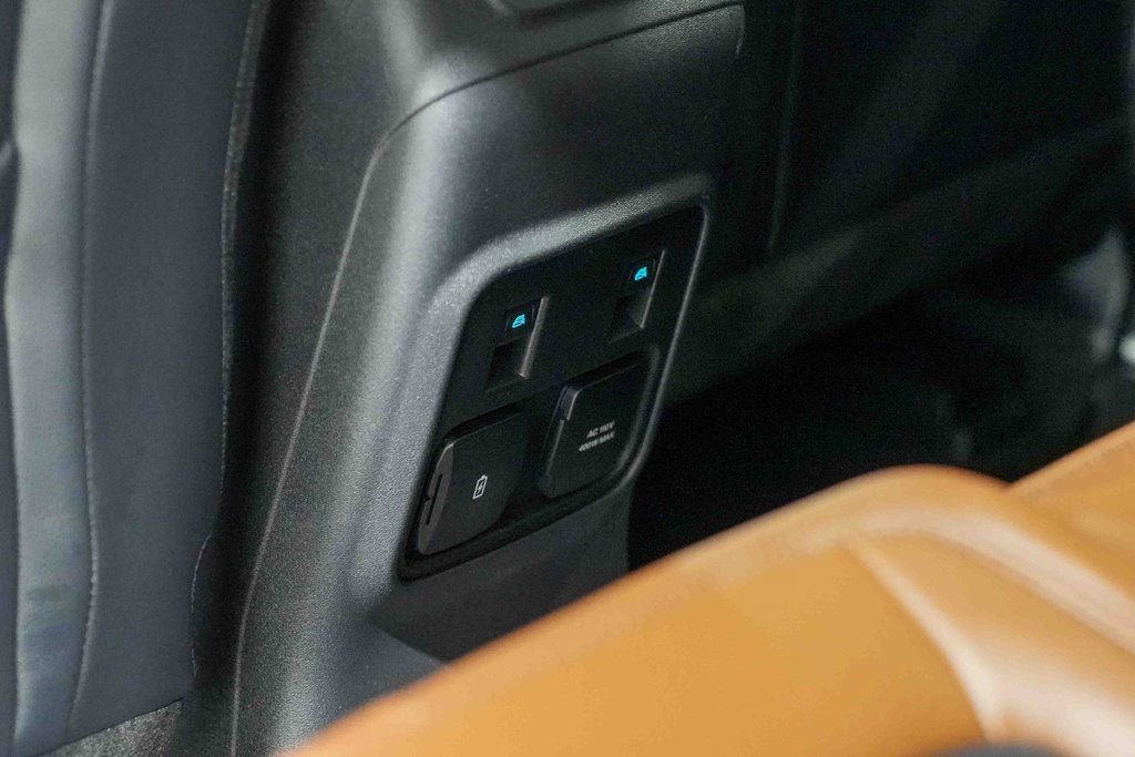 Used 2024 Ford Bronco Outer Banks w/ Sasquatch Package image 22