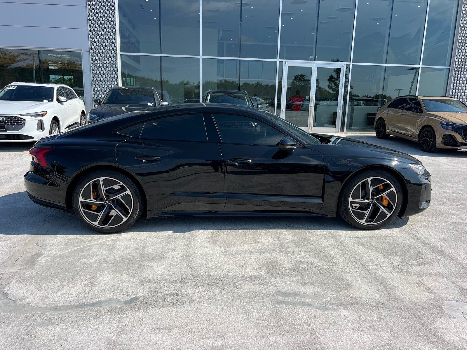 Used 2024 Audi RS e-tron GT w/ Carbon Performance Package AWD/4WD image 4