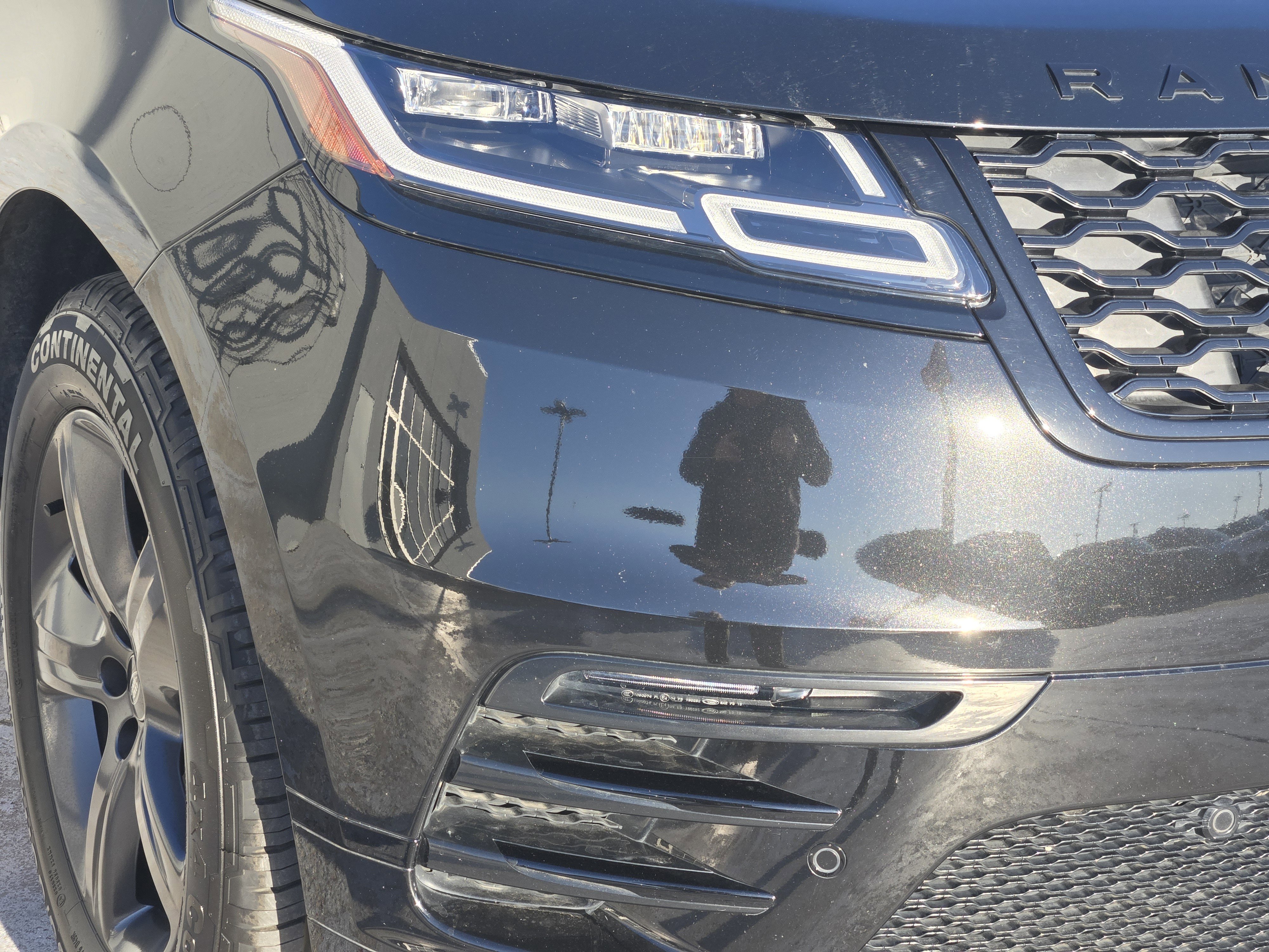 Used 2023 Land Rover Range Rover Velar R-Dynamic S image 10